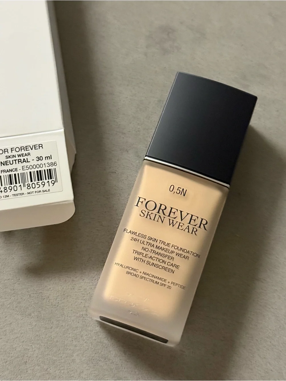0.5N Dior Forever Skin Wear Matte Foundation